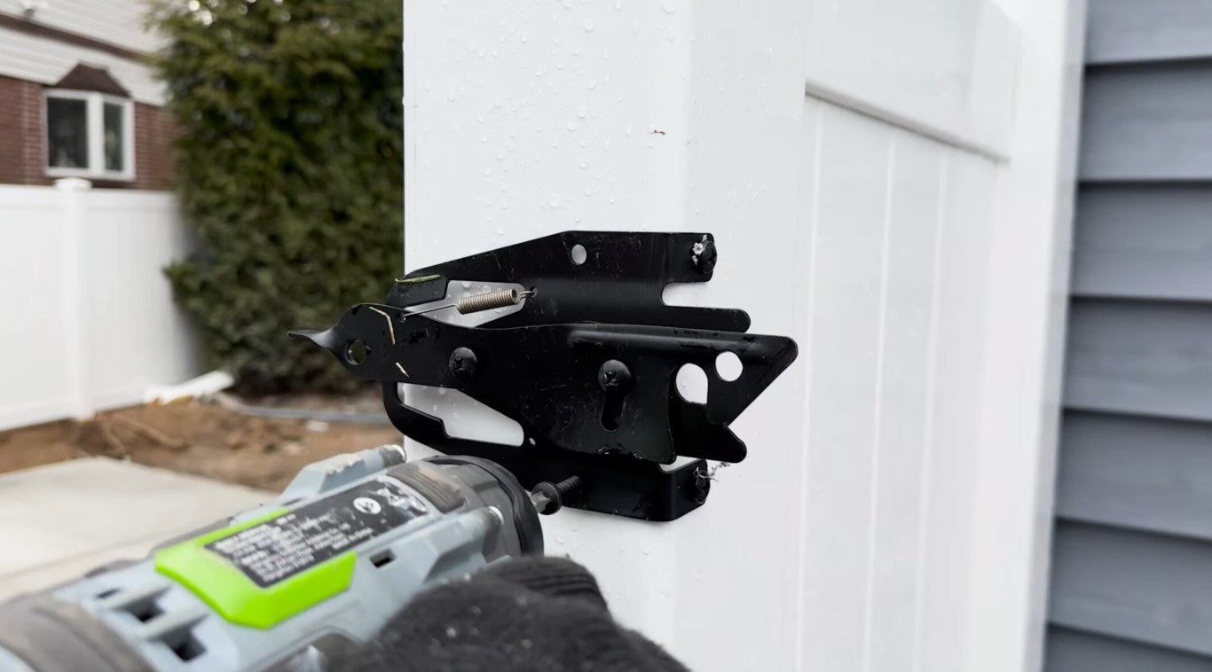 Fence Repair & Replacement in Indio, CA